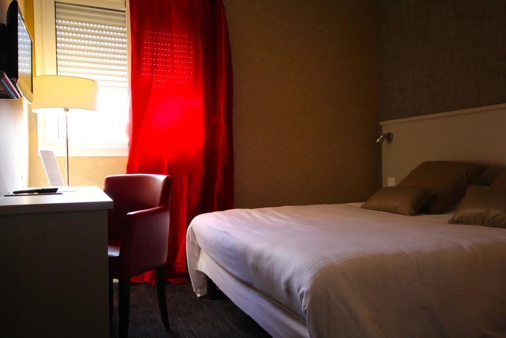 Hotel D'Arcins Latresne Rum bild